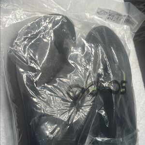 OOFOS Men's Black Sandals